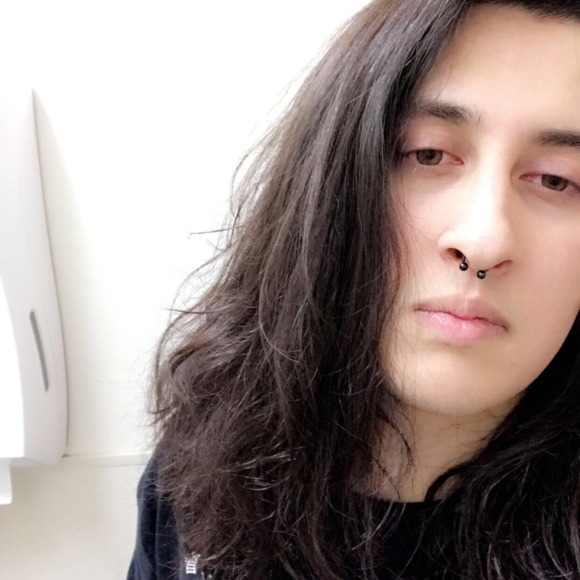 Meet your Posher, Kevin - Picture 1 of 1